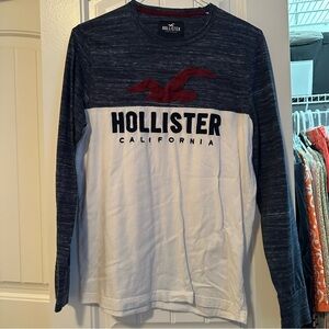 Hollister Long-sleeved Appliqué Tee